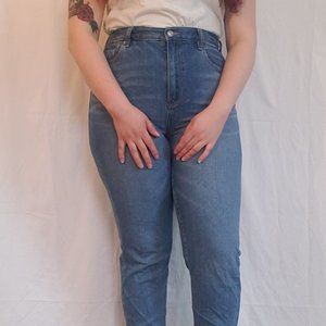Medium Wash Distressed Ankle Mom Jeans Size 14